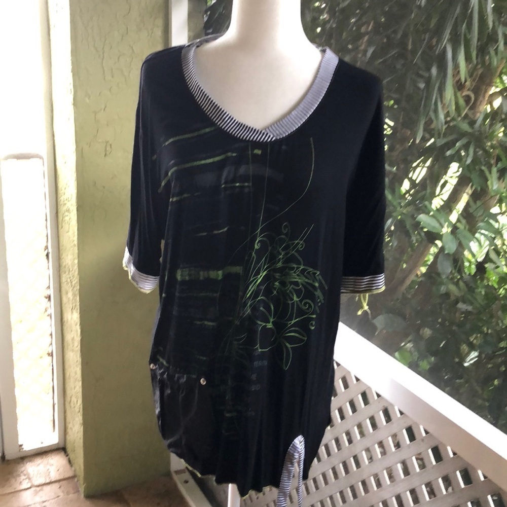 Roni Rabl outfit pants and top